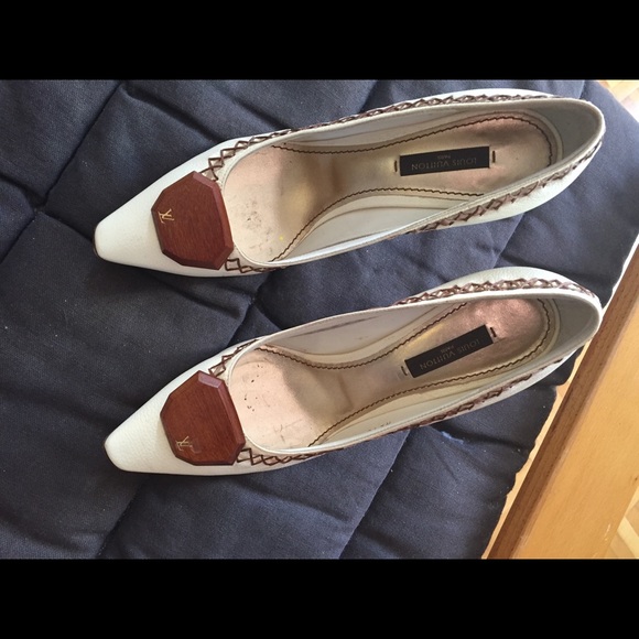 Louis Vuitton Shoes - Picture 4 of 5